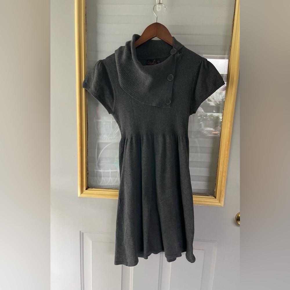 Takeout gray dress